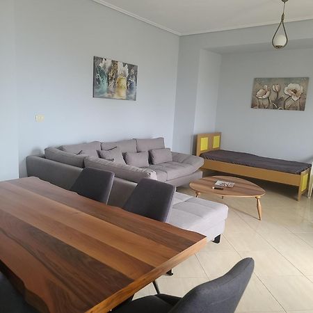 Hillside Garden Apartament Саранда Екстер'єр фото